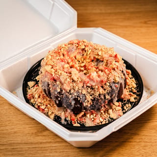 Strawberry Crunch Cake